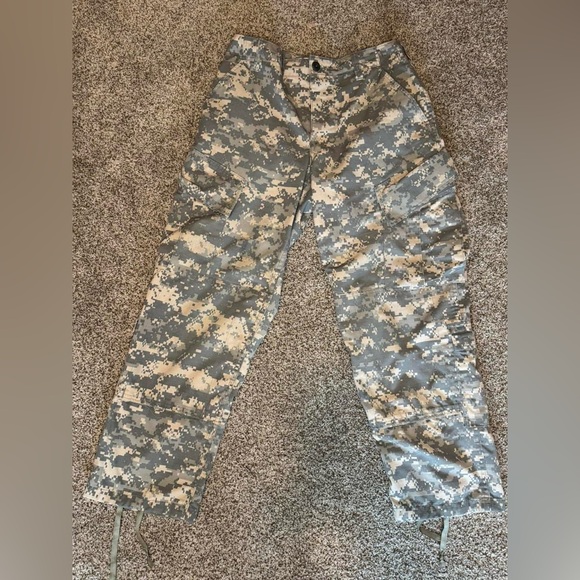 camo cargos - Picture 1 of 7
